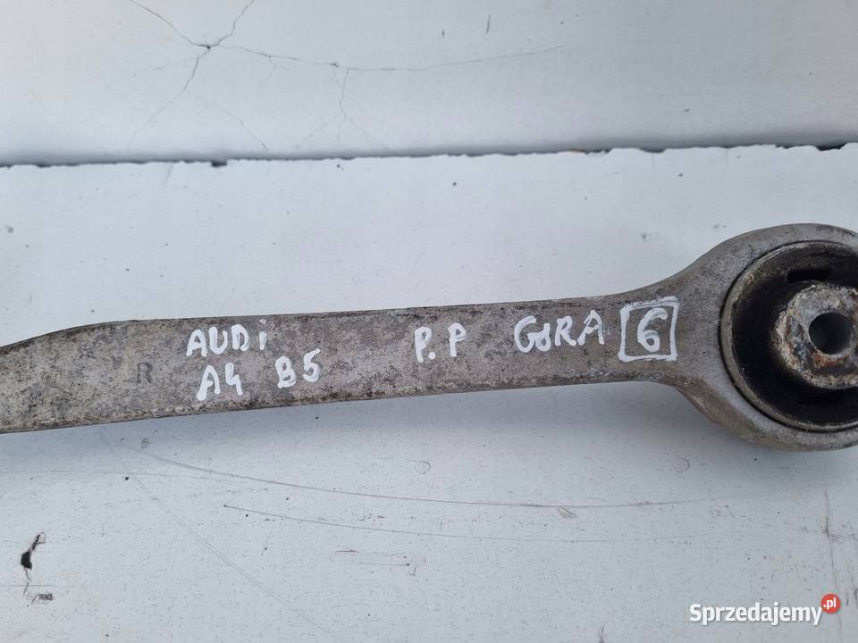 Audi A4 B5 Passat B5 PRZEDNI PRAWY GÓRNY WAHACZ Janów