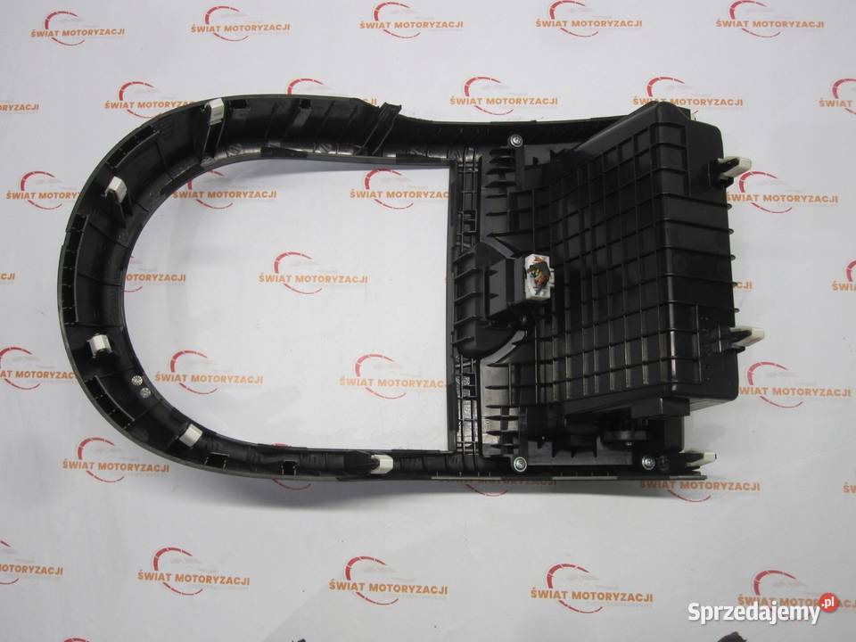 KIA SOUL 09r ramka radia schowek 8474902K100 Schowki, półki Kielce