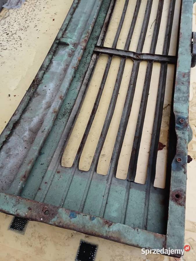 Mercedes 409 grill atrapa Rok produkcji 1980 warmińsko-mazurskie Milejewo sprzedam