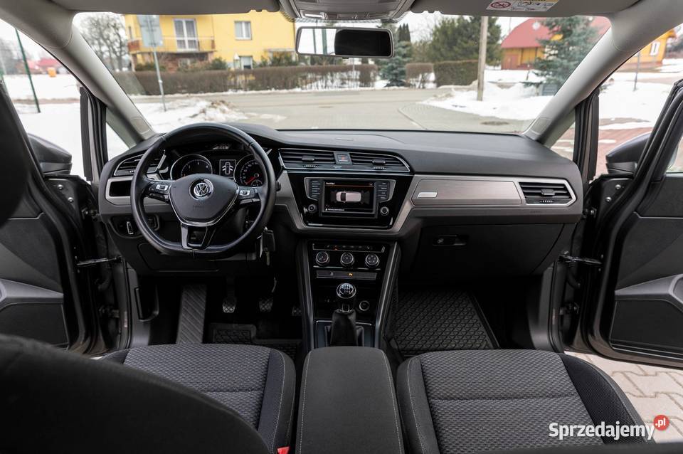 VW TOURAN sprowadzony Touran Zalesie