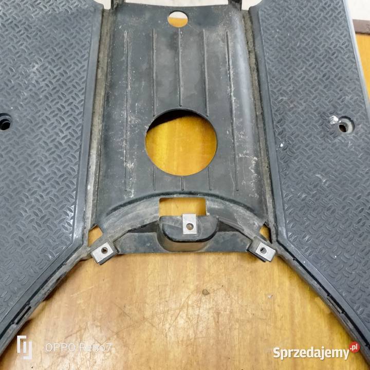 Piaggio NRG 50 podłoga Łubno