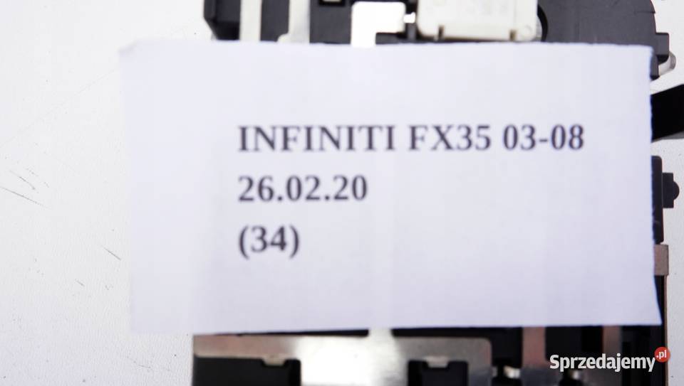 LAMPKA PODSUFITKI OŚWIETLENIE INFINITI FX35 FX45 Nowy Tomyśl