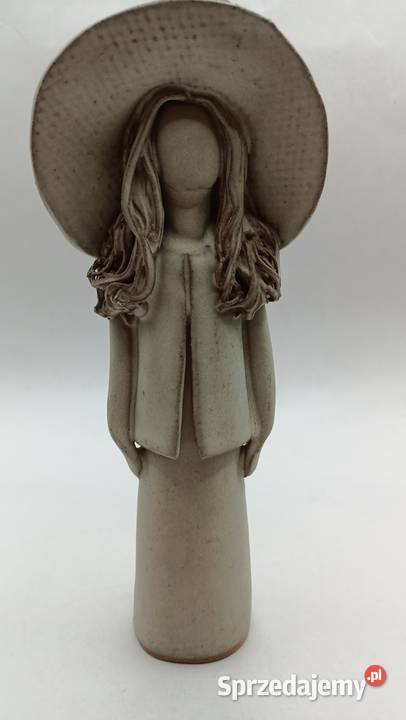 Ceramika kobieta bez twarzy w dużym kapeluszu lubelskie Zamość sprzedam