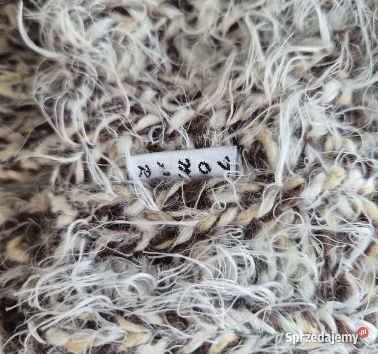 Włochata czapka na zimę Brzesko