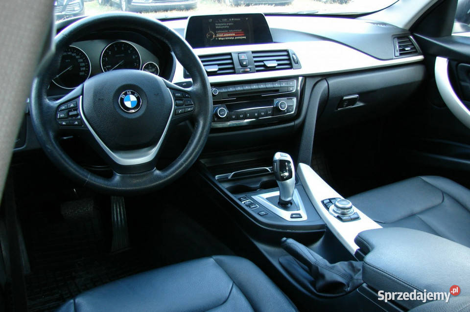 BMW 330 20 252 Hybrda Plungin F30 2012 isofix Piła