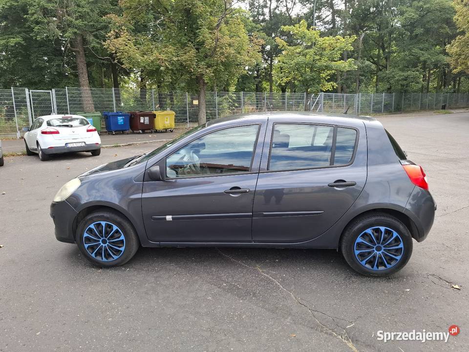 Renault clio 12 Benzyna 2007r 330000km dolnośląskie Wałbrzych sprzedam