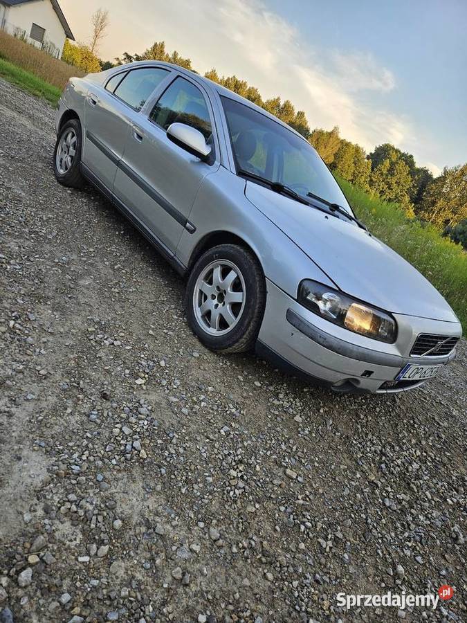 VOLVO S60 I 24 D5 163 Rok produkcji 2002 Głusko Duże