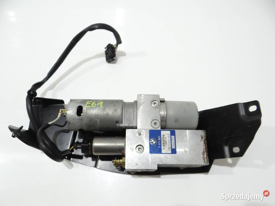 POMPA HYDRAULICZNA KLAPY BMW E61 7111867 4570661 Strzyżewice sprzedam
