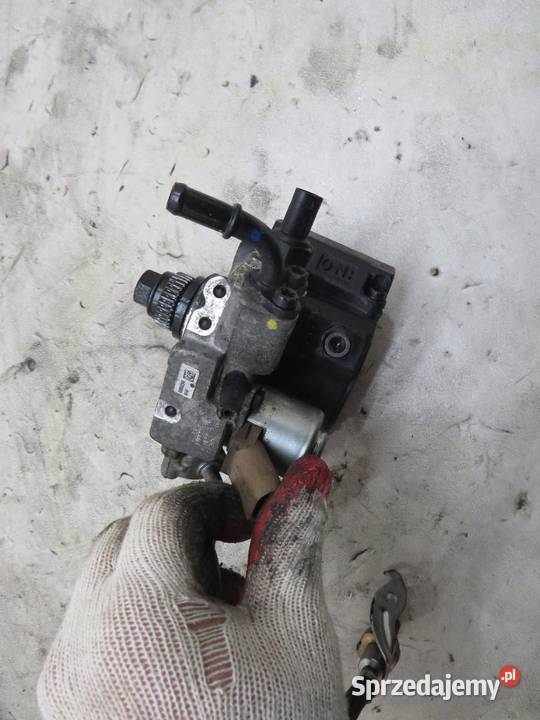 POMPA WTRYSKOWA MERCEDES W205 22 CDI A6510703101