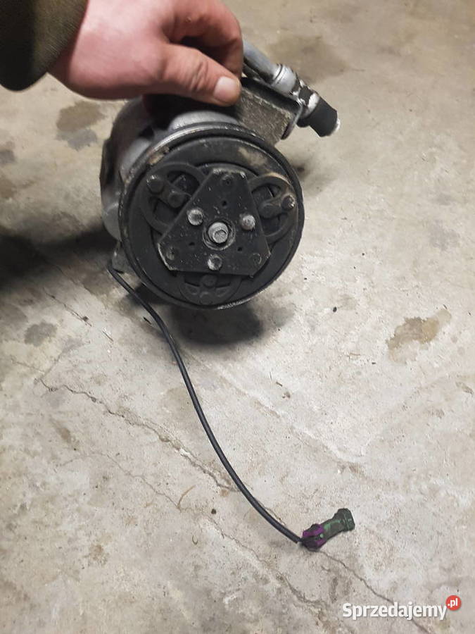 Kompresor klimatyzacji 18T Pozostałe lubelskie Tomaszów Lubelski sprzedam