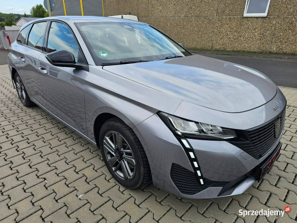 Peugeot 308 Peugeot 308 Bogate wyposażenie Model serwisowany w ASO Syców