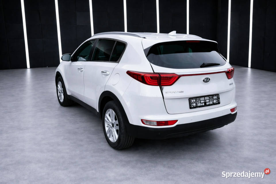 Kia Sportage automat17FULL WERSJAnawigacjaKAMERA VAT marża Żabno
