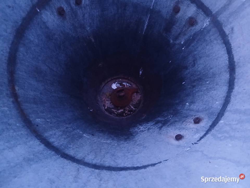 Rozsiewacz nawozu bąk