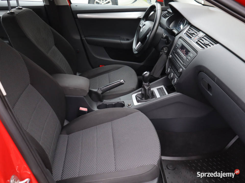 Skoda Octavia 16 TDI czerwony Katowice