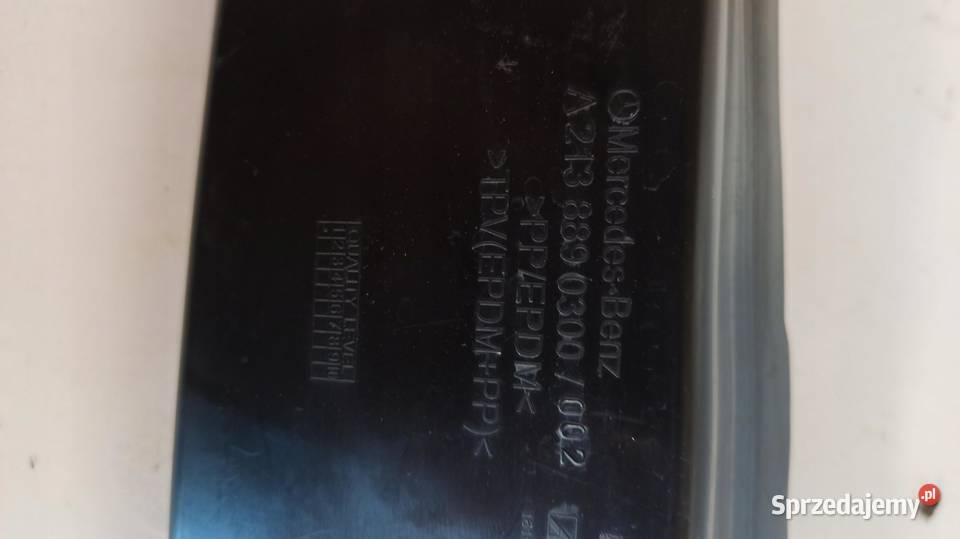 OSŁONA BŁOTNIKA LEWA MERCEDES W213 A2138890300 Podszybia sprzedam