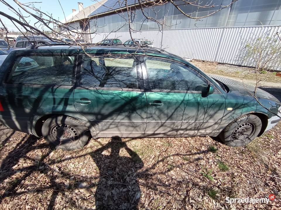 Volkswagen Passat Kombi 18 92 kW 2000 r dawca Szklarka Myślniewska