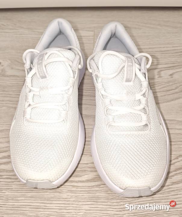 Buty do biegania Under Armour sprzedam
