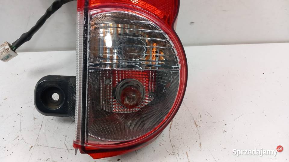NISSAN NV200 LAMPA TYŁ PRAWA ORGINAŁ Zbierkowo