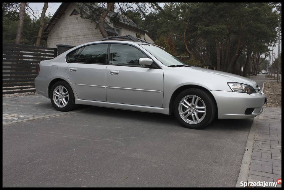 Subaru Legacy IV 2004 25 4x4 Rok produkcji 2004 Warszawa