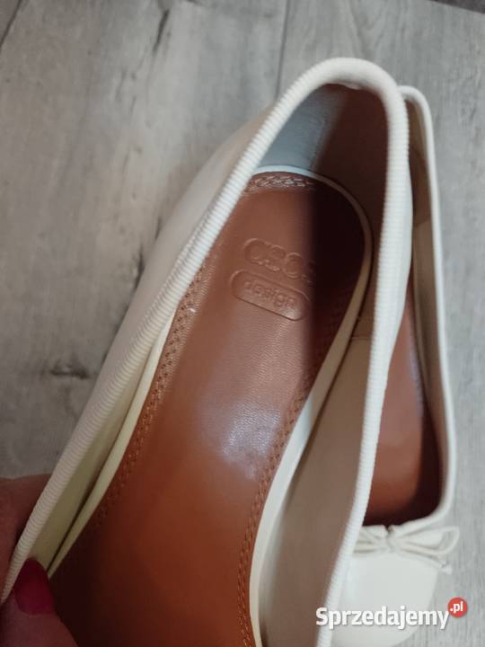 40 ASOS Białe kremowe czółenka wieczorowe z Kraków