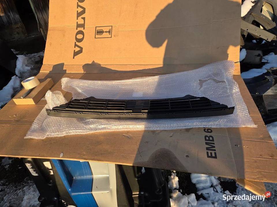 Kratka środkowa Ford Fiesta MK8 STLine 2393884 osobowe Motoryzacja
