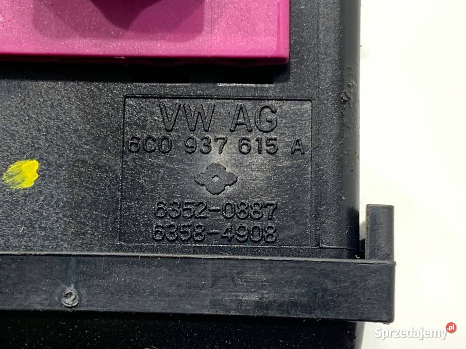 SKRZYNKA BEZPIECZNIKÓW SKODA FABIA III Skrzynki bezpieczników