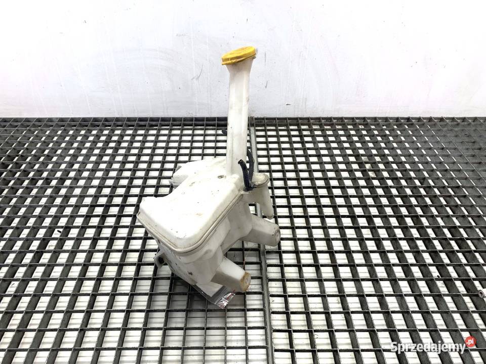 ZBIORNIK SPRYSKIWACZY TOYOTA YARIS III Hatchback osobowe sprzedam