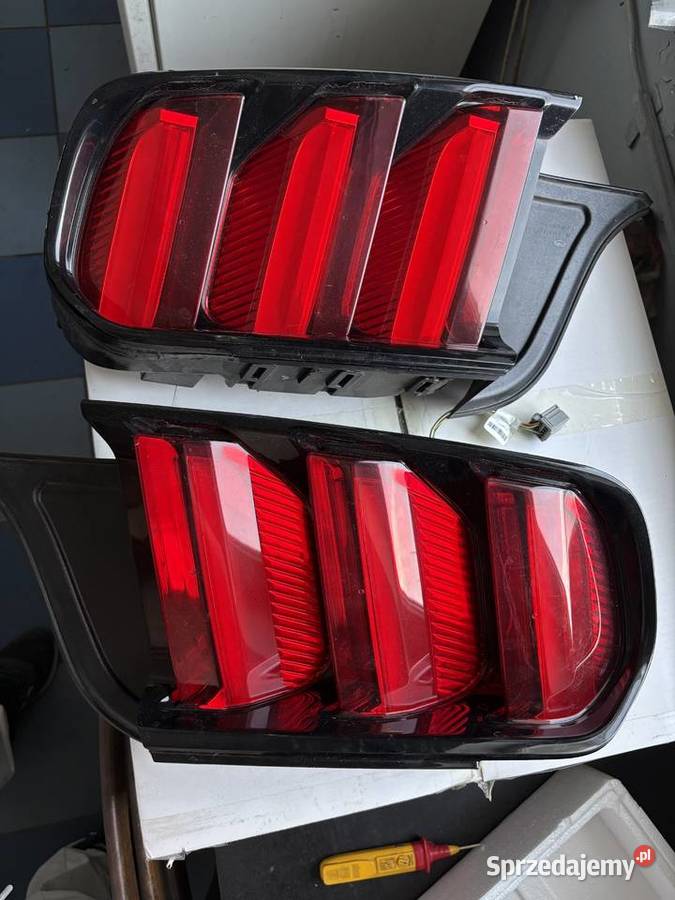 Ford Mustang Lampy Tył VI generacji Brwinów