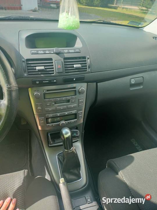 TOYOTA AVENSIS D4D 20 Rzerzęczyce sprzedam
