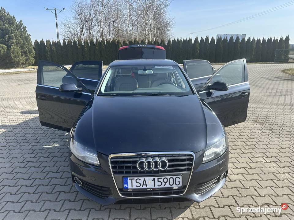Audi A4 2011 benzyna 211 Koni sedan xenon i led immobilizer
