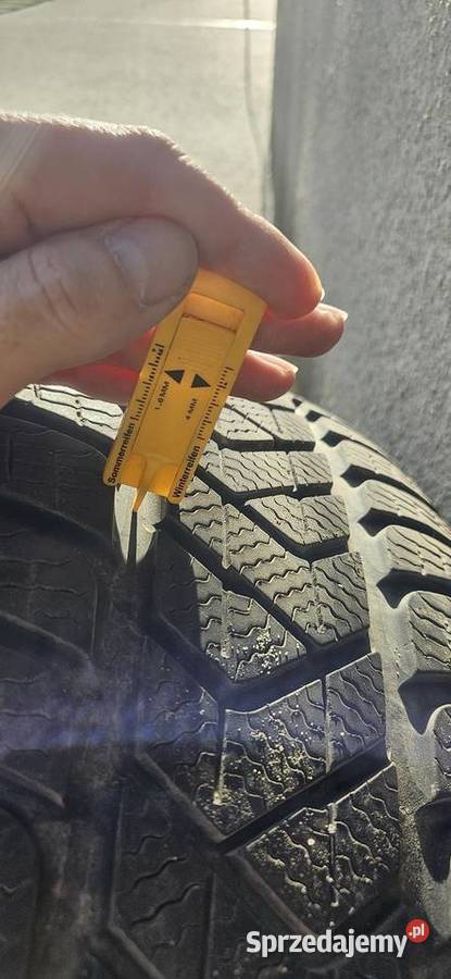 Opony Zimowe Pirelli SOTTOZERO SERIE III 23555