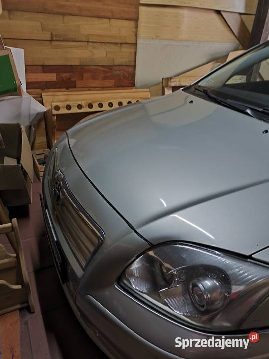 Toyota Avensis 2004 benzyna do naprawy benzyna mazowieckie Żyrardów sprzedam