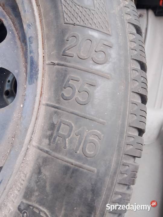 Felgi z oponami zimowymi BMW 199 do negocjacji Miechów sprzedam