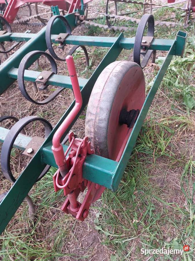 Agregat uprawowy z wałem nieuszkodzony Studzieniec