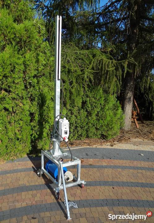 MIESZADŁO DO GNOJOWICY PODRUSZTOWE ELEKTRYCZNE nieuszkodzony Dakowy Suche