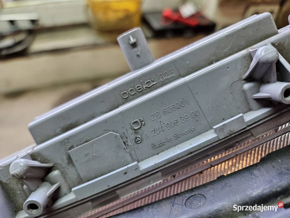 MERCEDES W207 KRATKA LEWA LED LEWY A2078800324 Międzychód