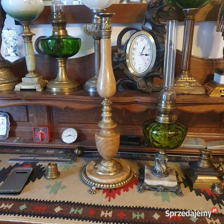 Duża kamienna podstawa do lampy naftowej z Wrocław