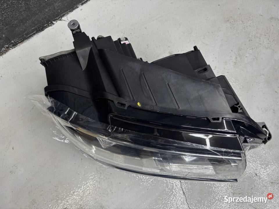 Reflektor lampa VW atlas 1824 prawa 3cn941036 Poznań