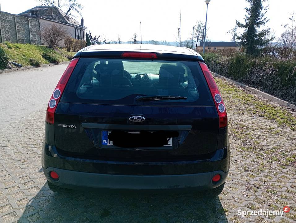 Ford Fiesta MK6 13 benzyna produkcji 2006 nieuszkodzony