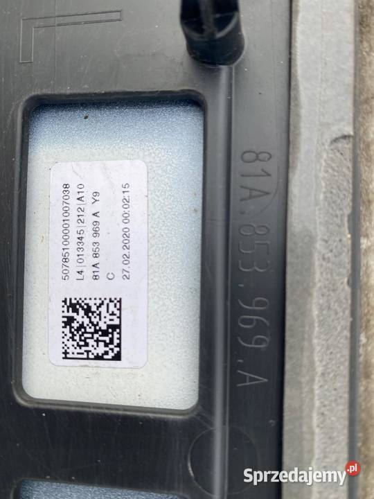 LISTWA DRZWI LEWY TYŁ AUDI Q2 81A 81A853969A