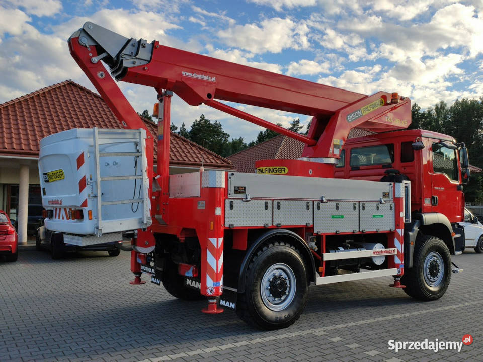 MAN TGM 18280 4x4 Zwyżka Bison Palfinger TKA 28 Widełki