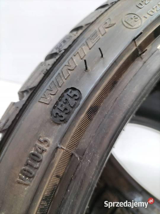 2x OPONA ZIMOWA PIRELLI SOTTOZERO 3 23535R19