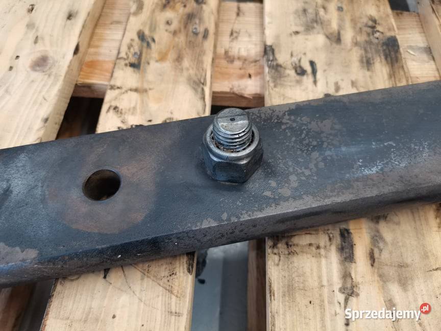 Ramię dolne podnośnika Claas Arion 630