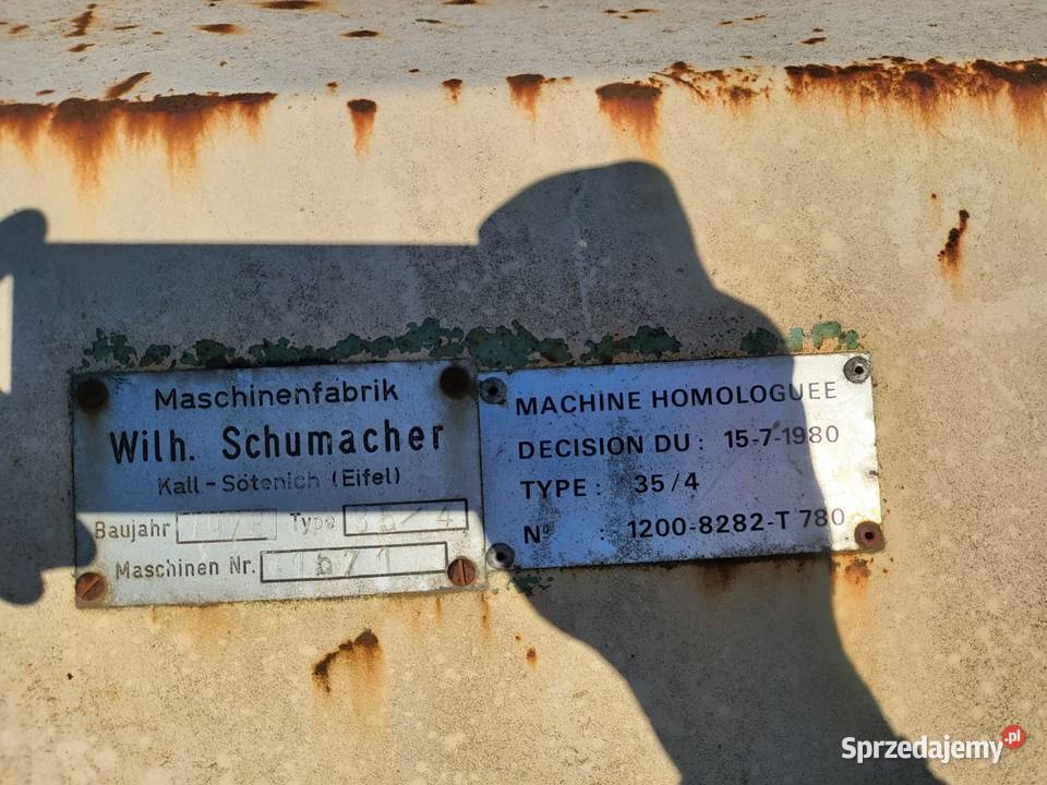 Trak czteropolowy Schumacher z podajnikiem pomorskie sprzedam