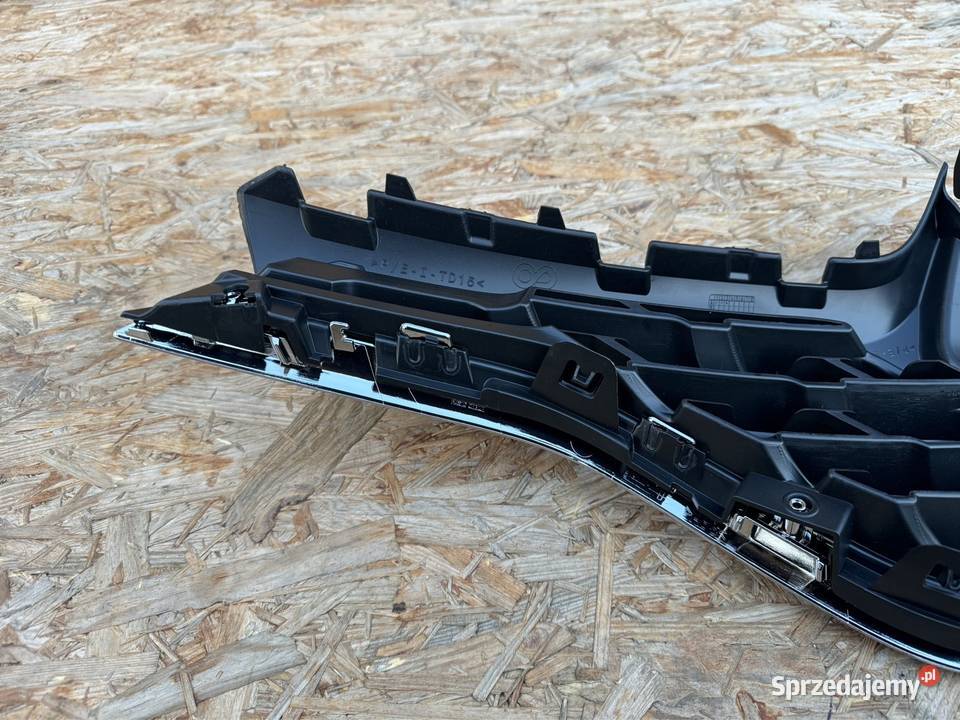 Grill atrapa chłodnicy Captur I 1 lift 1619 Rok produkcji 2019 wielkopolskie Międzychód