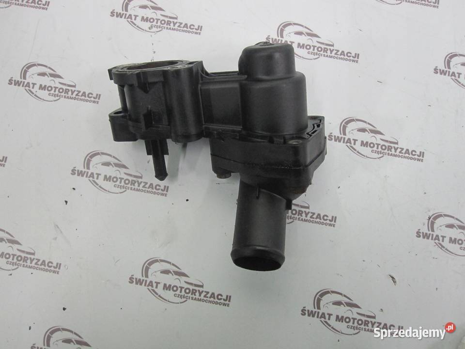 TRANSIT CONNECT 18 TDCI 10r obudowa termostatu
