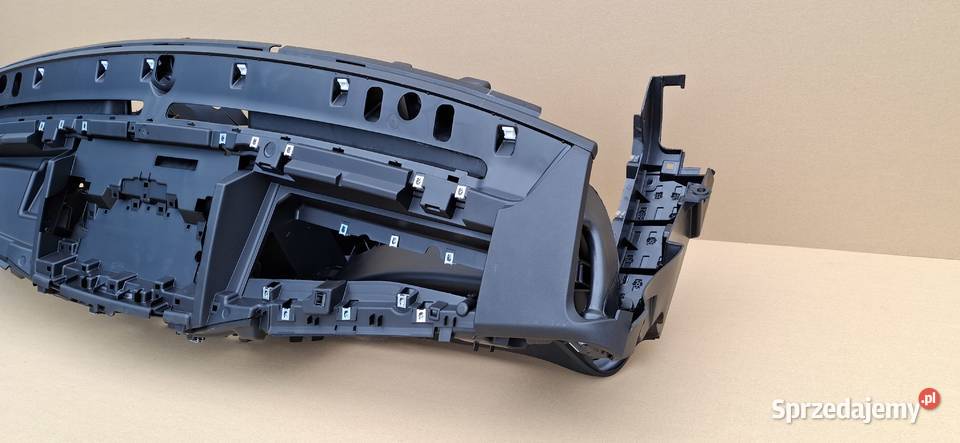 IVECO DAILY 14 DESKA ROZDZIELCZA KOKPIT KONSOLA Deski rozdzielcze, konsole Bieleń