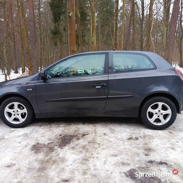 Fiat Stilo grudzień 2004r 16 16V benzyna103 Kobiór sprzedam