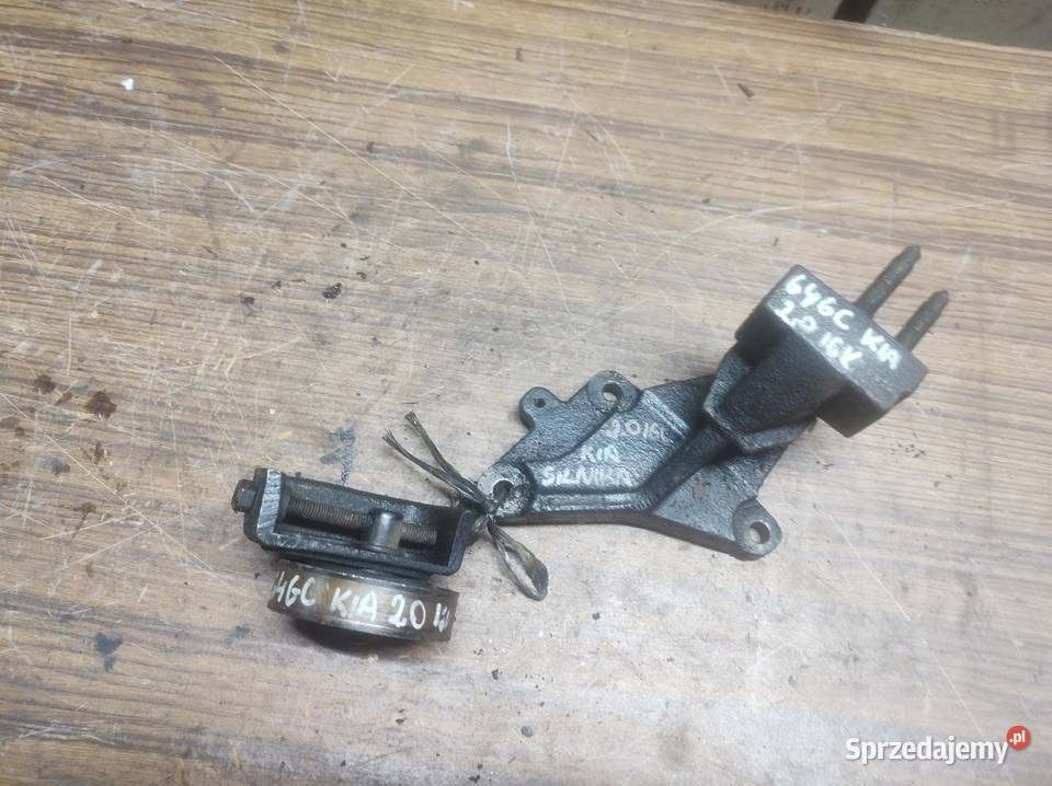 KIA SPORTAGE II 20 16V łapa silnika napinacz zawieszenie silnika
