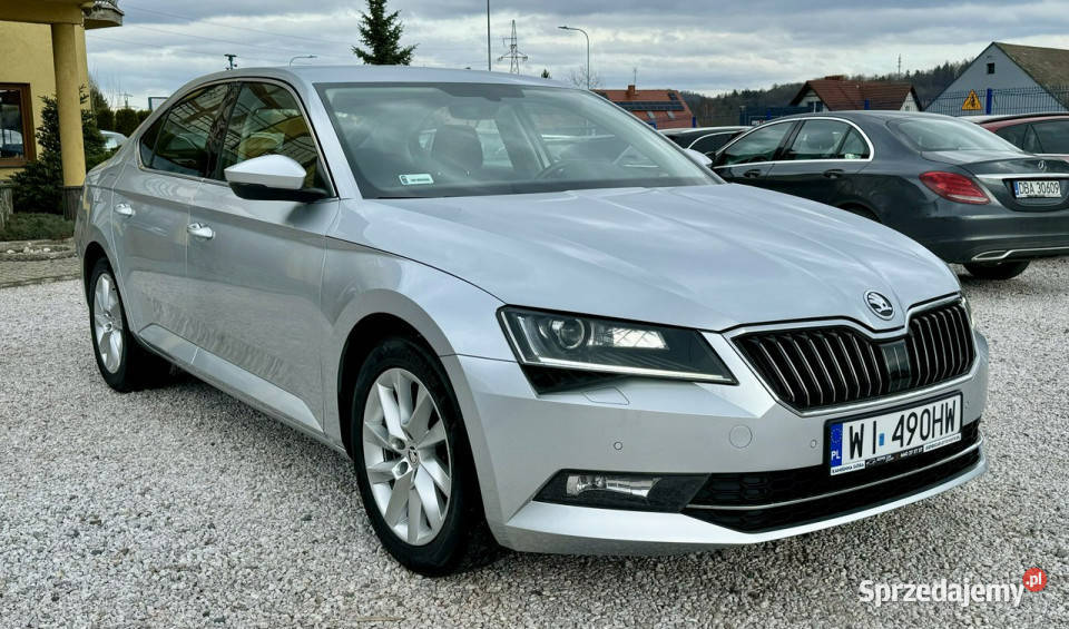 koda Superb Salon LEDNaviPDCSerwisGwarancja III autoalarm Superb Kamienna Góra